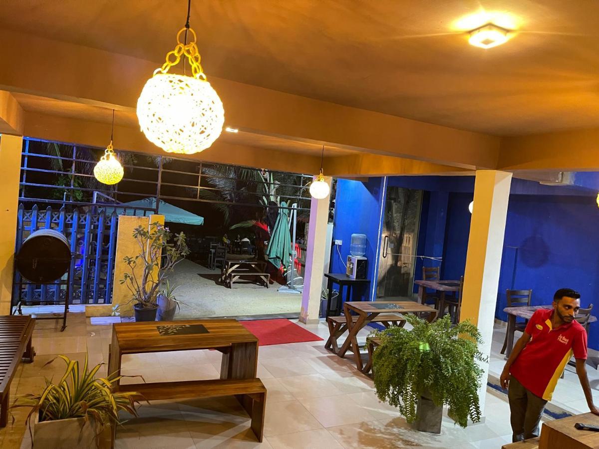 Sea Beach Resort Negombo Buitenkant foto